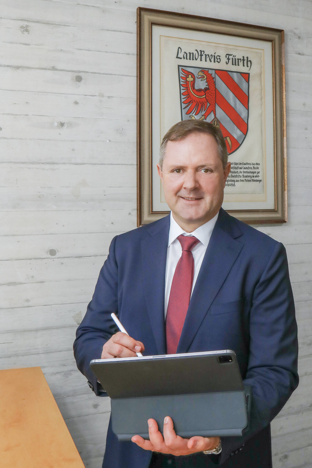 Ein Portrait von Landrat Bernd Obst