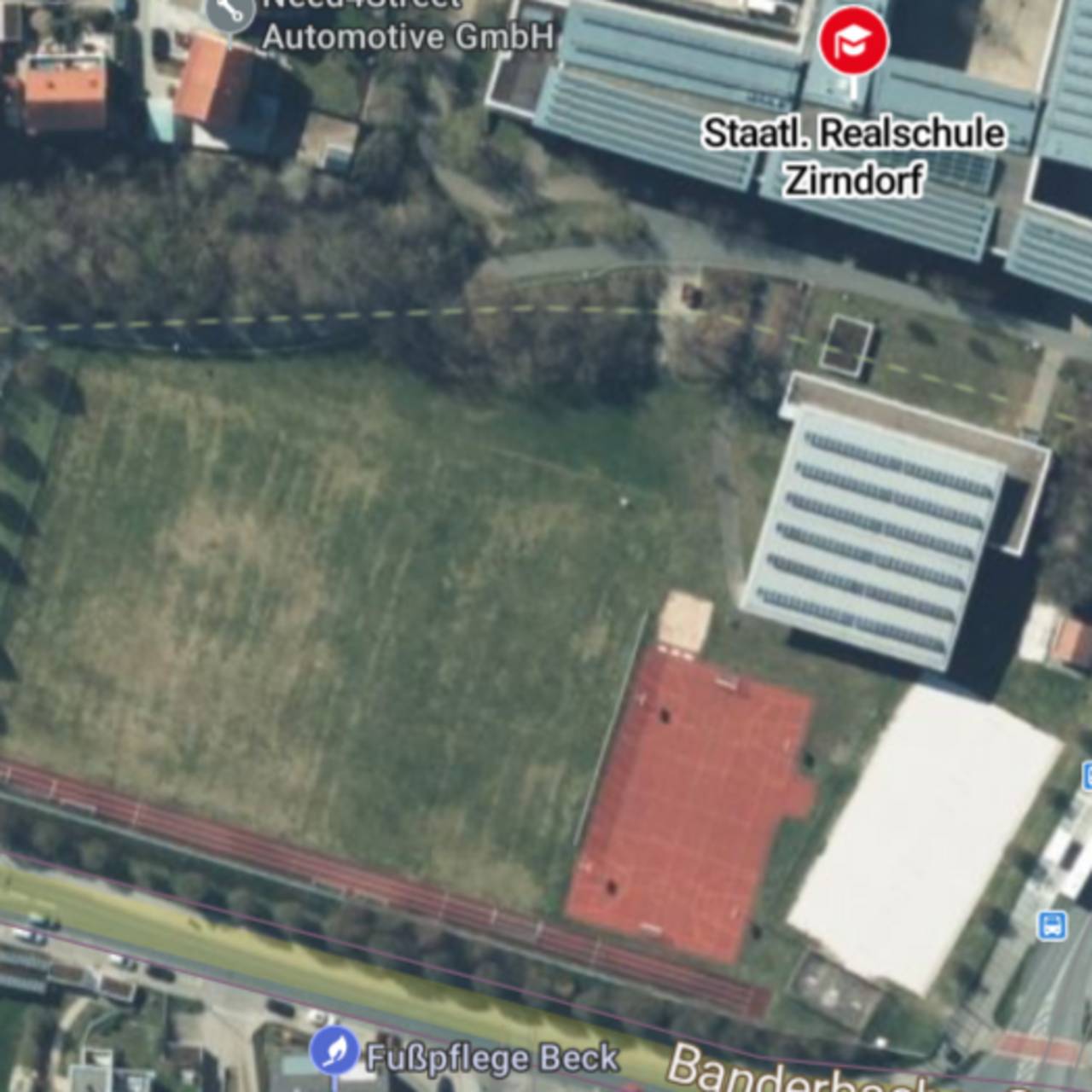 Sportgelände Realschule Zirndorf als Luftaufnahme