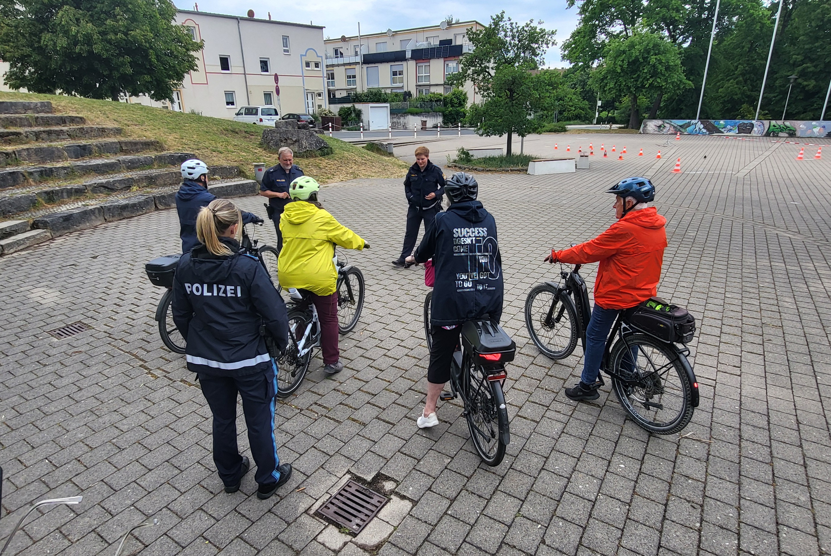 Symbolbild: Pedelecs Sicherheit Training für Senioren