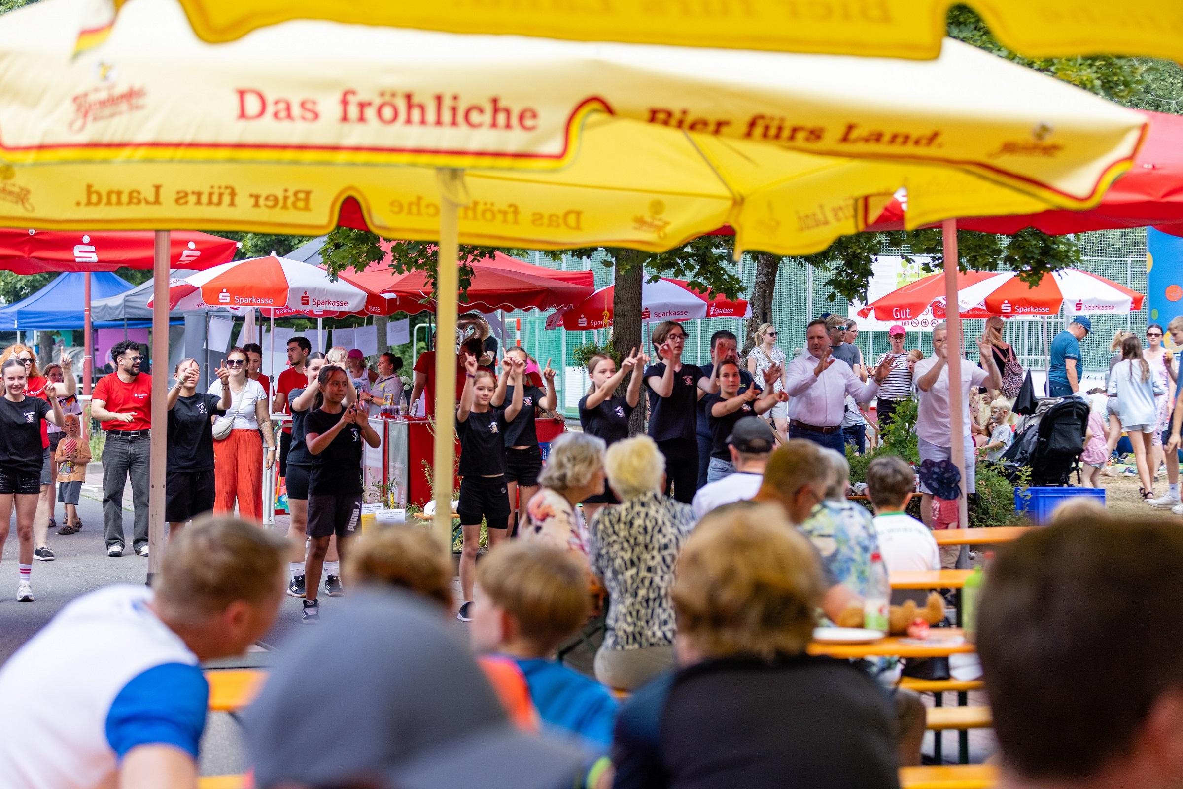 Für ein buntes Rahmenprogramm sorgte u.a. die Kindertanzgruppe der ShowGaMus aus Veitsbronn.